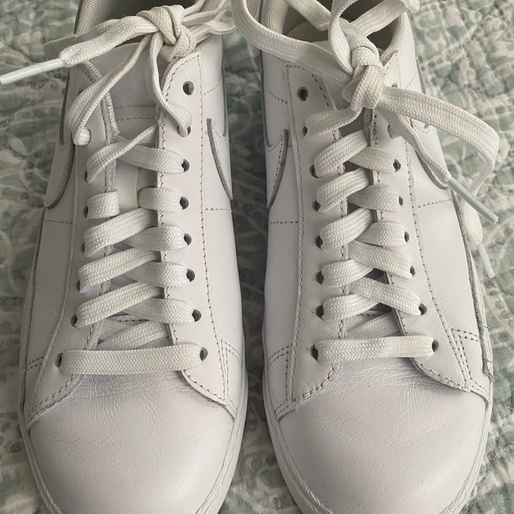 Women’s low Nike Blazers